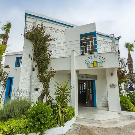 Club Muskebi Hotell 4*