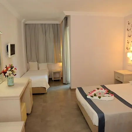 Club Muskebi بودروم